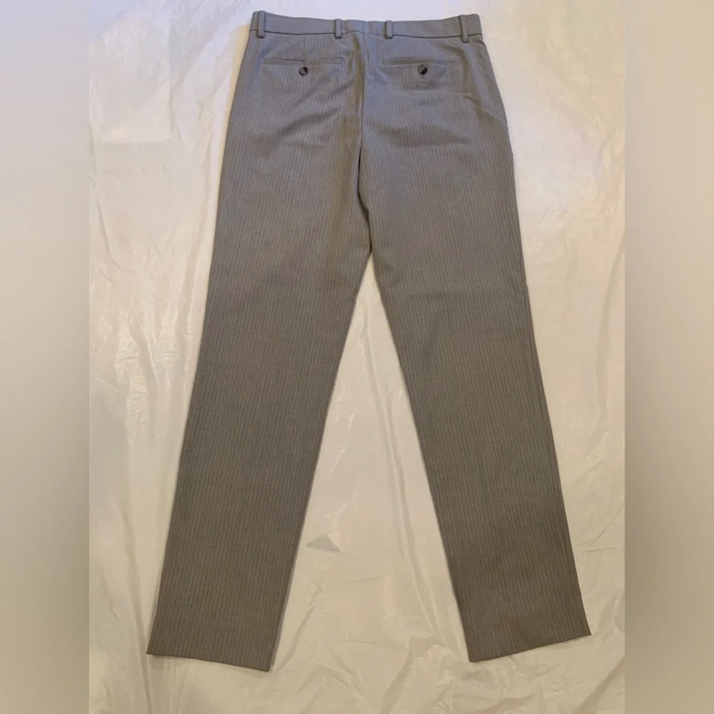 Banana Republic Slim Fit Men’s Grey W/ Blue Pinstripe Slacks/ Dress Pants 33x32